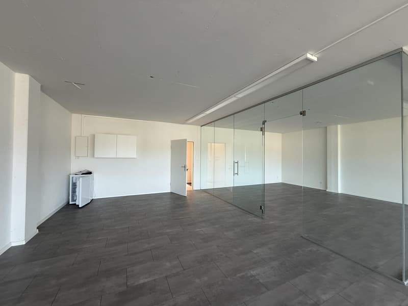 Helle Bürofläche in Oftringen modern ausgebaut und bezugsbereit (2)