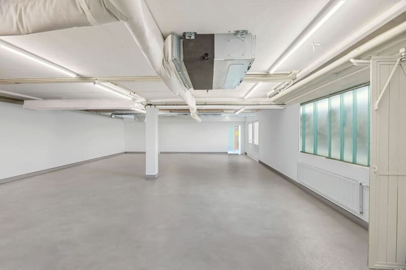 Immeuble commercial avec possibilités d'utilisation polyvalentes à Oftringen! (30)