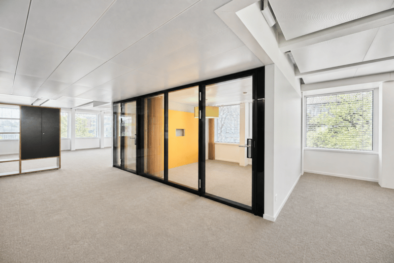 Spazio di locazione moderno di 954 m2 al 3° piano (8)