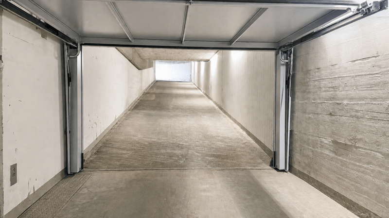 Posti auto e moto in affitto (3)