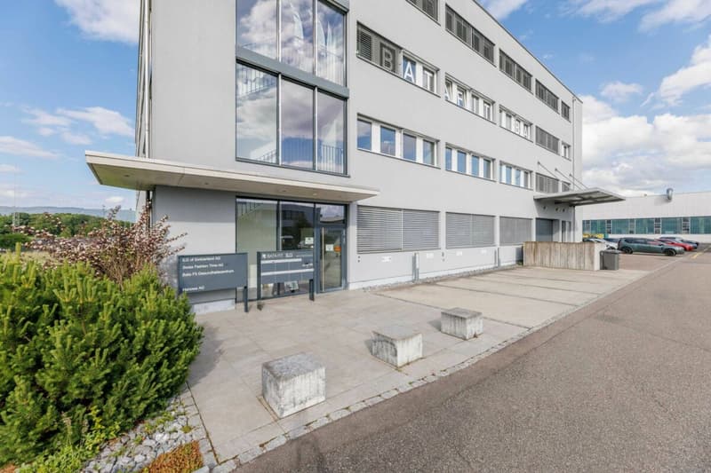 High-quality office and commercial space (1)