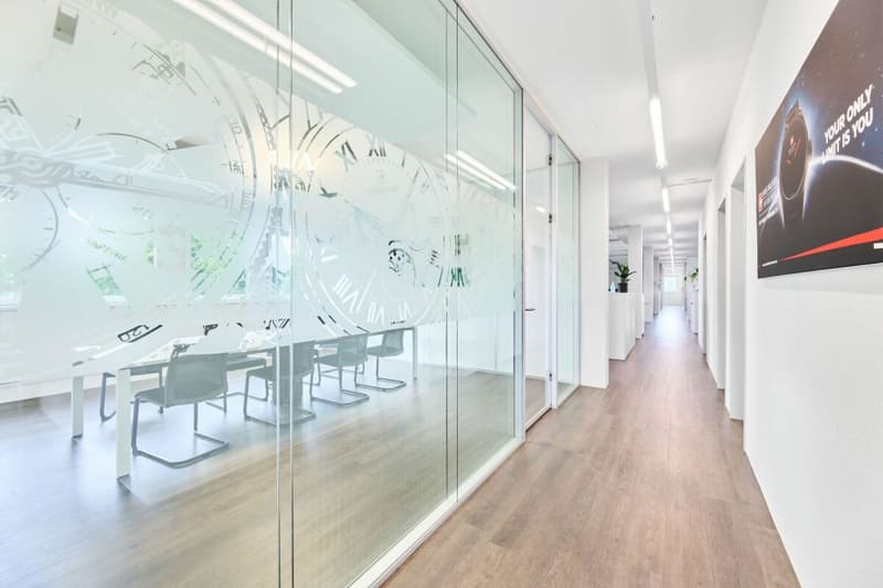 High-quality office and commercial space (2)