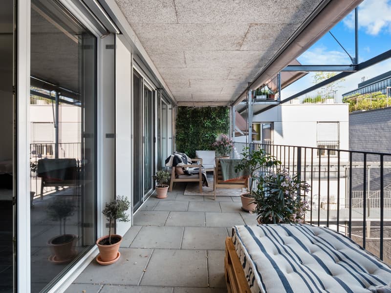 Living directly on the Limmat – Exclusive 5.5-room apartment (6)