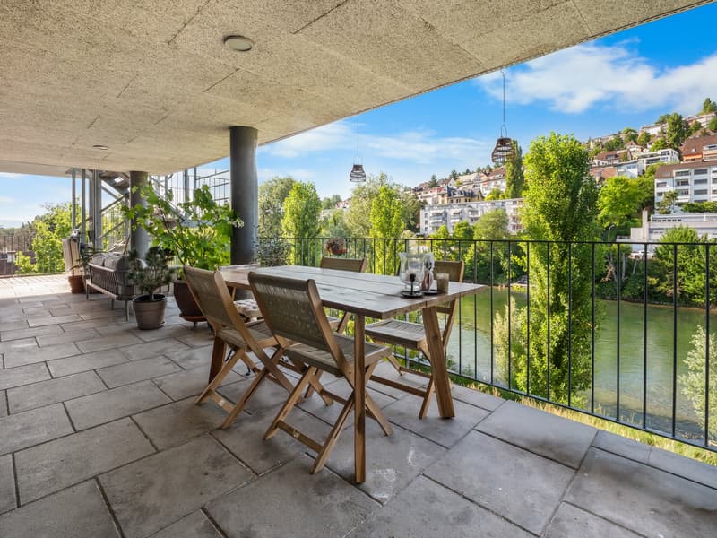 Living directly on the Limmat – Exclusive 5.5-room apartment (1)