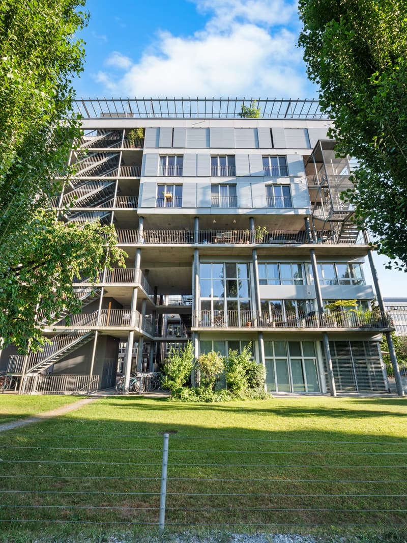 Living directly on the Limmat – Exclusive 5.5-room apartment (10)