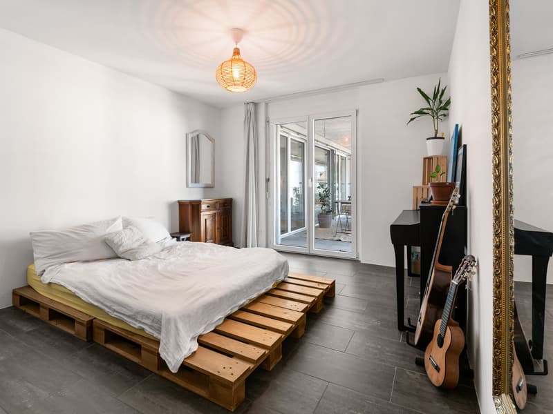 Living directly on the Limmat – Exclusive 5.5-room apartment (5)