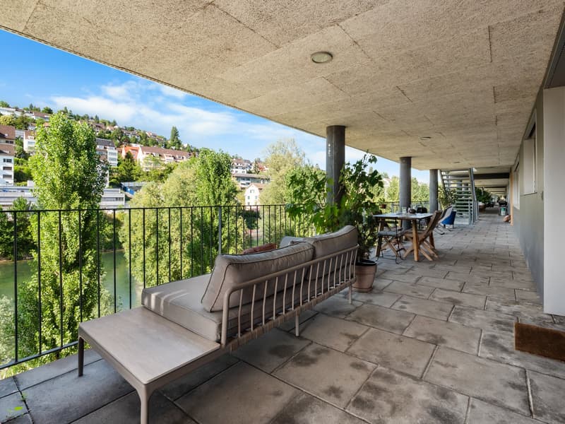 Living directly on the Limmat – Exclusive 5.5-room apartment (7)