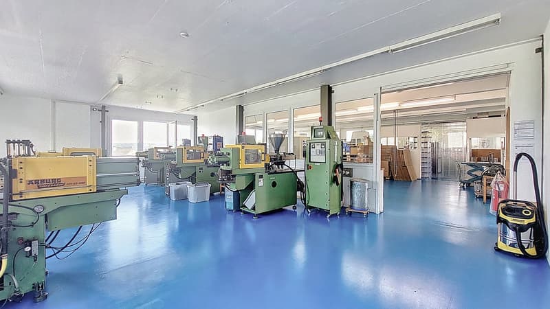 Gewerbliche / industrielle Lokale in Cressier (4)