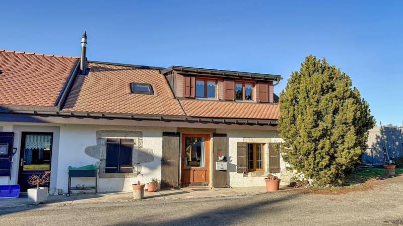 Maison jumelée 5.5 pces avec jardin d'agrément au Mont-de-Buttes / NE (1)