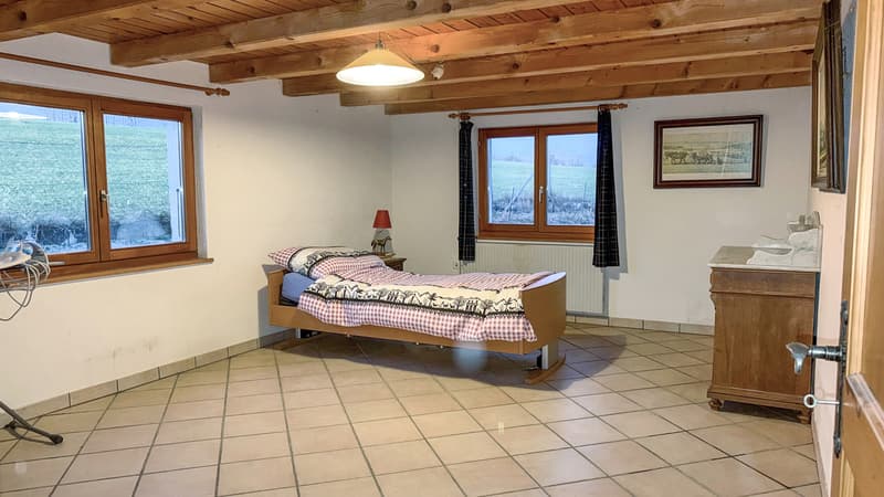 Maison jumelée 5.5 pces avec jardin d'agrément au Mont-de-Buttes / NE (8)