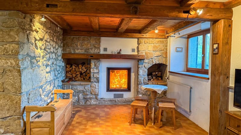 Maison jumelée 5.5 pces avec jardin d'agrément au Mont-de-Buttes / NE (3)