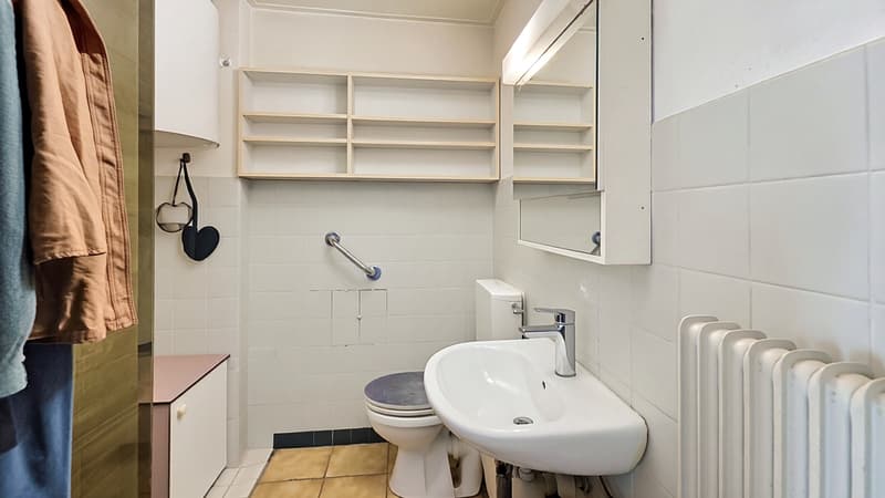 Appartement 2.5 pces rez - salle de bain