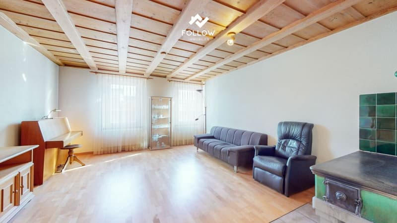 Versatile one- or multi-family house with building land reserve (5)
