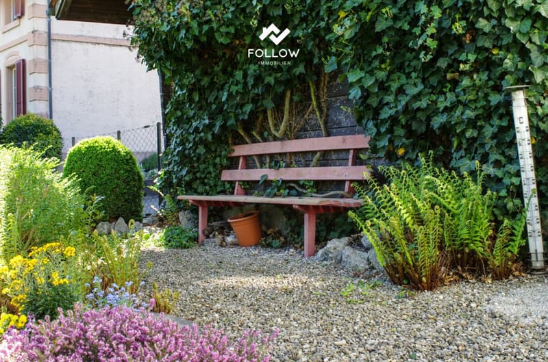 Family Home or Investment Opportunity: Charm and Plenty of Space for Your Visions (5)