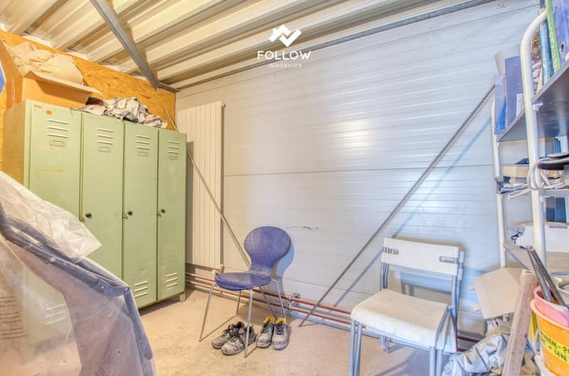 Your new company location: Compact and bright commercial hall with office (12)