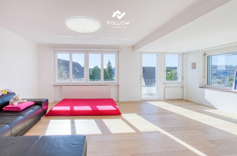 Living with a wide view, two-family house in a prime hillside location (4)