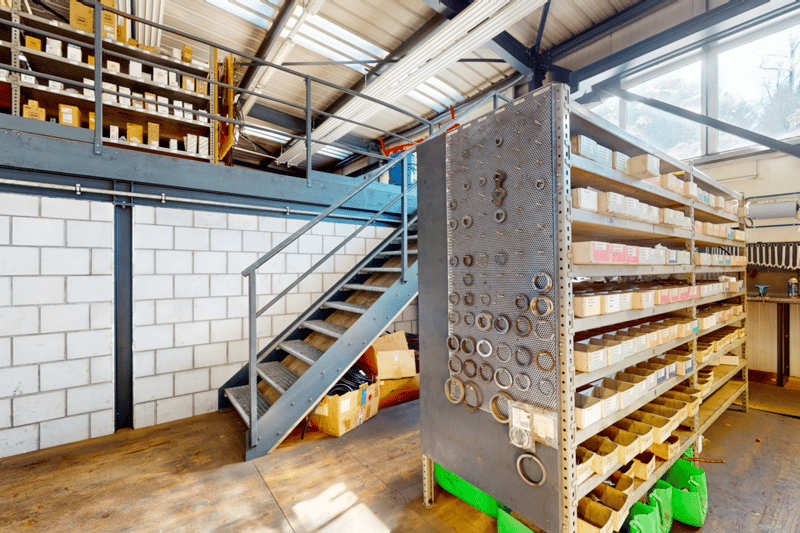 Halle artisanale avec fort potentiel - flexible, bien située et polyvalente. (10)