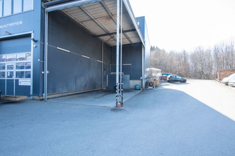 Halle artisanale avec fort potentiel - flexible, bien située et polyvalente. (17)