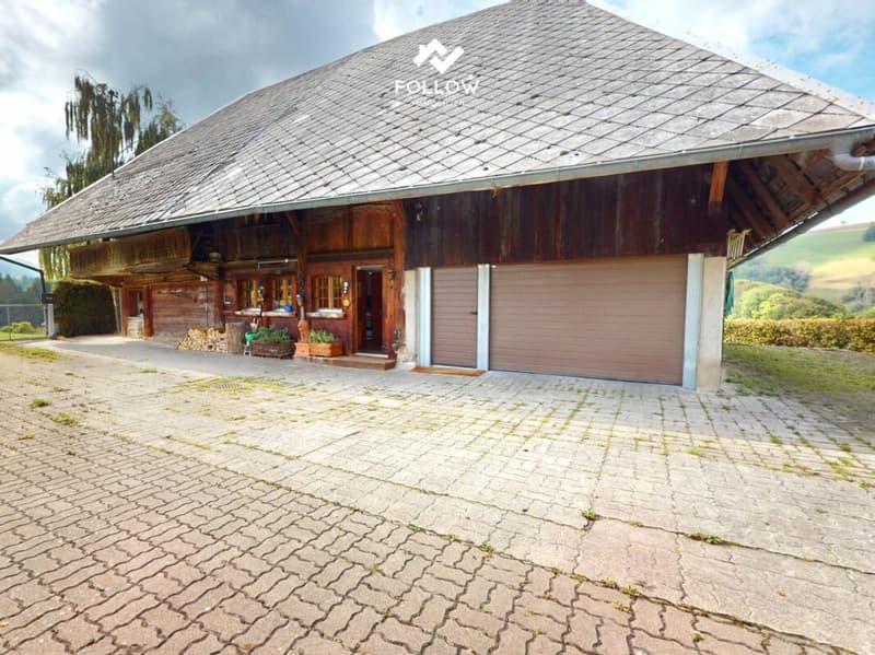 Renovated farmhouse with charm and far-reaching views in a quiet location (10)