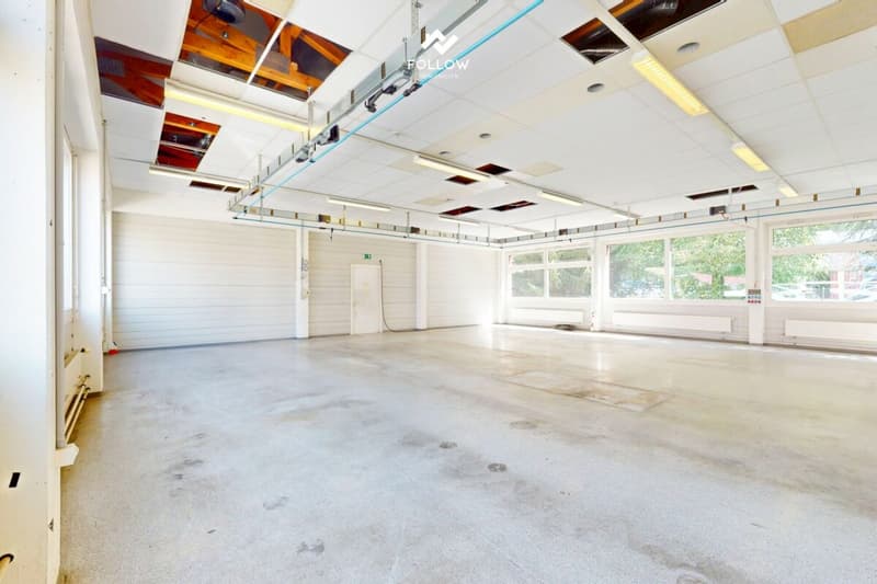 Halle artisanale moderne avec bureaux et fort potentiel d'utilisation à Marly (16)