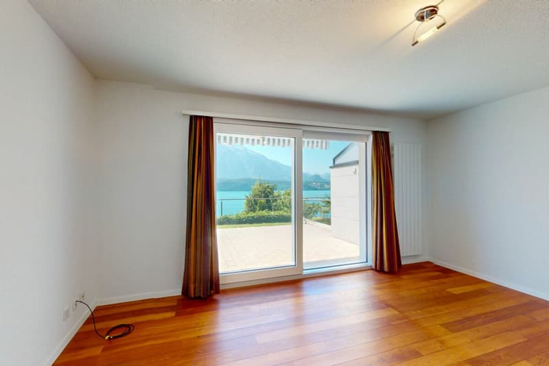4,5-Zimmer-Oase am Thunersee mit Blick auf den Niesen Kopie (19)