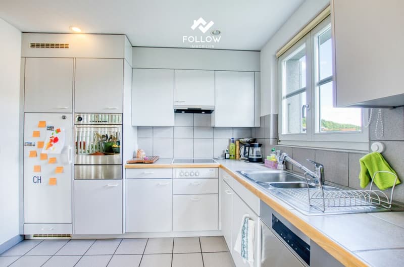 Gemütlichkeit, Platz und ruhige Lage: Helle Wohnung mit Balkon und Lift (5)