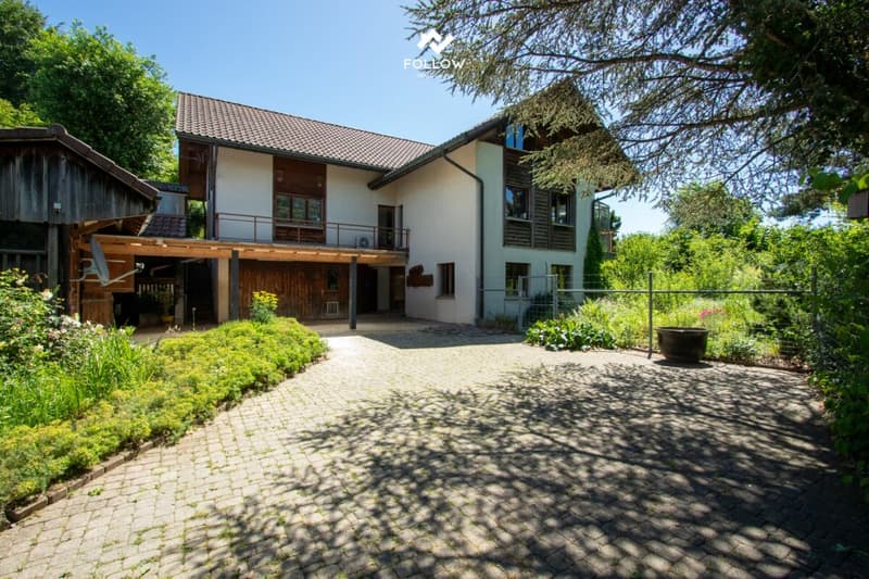 Ein Zuhause für Mensch und Tier - 7.5 Zimmer, Einliegerwohnung und Nebengebäude (2)
