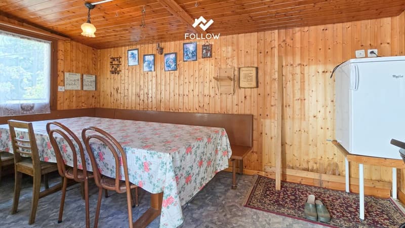 Oggetto di amore in una posizione premium assoluta: chalet con grande terreno direttamente sul fiume Aare (23)