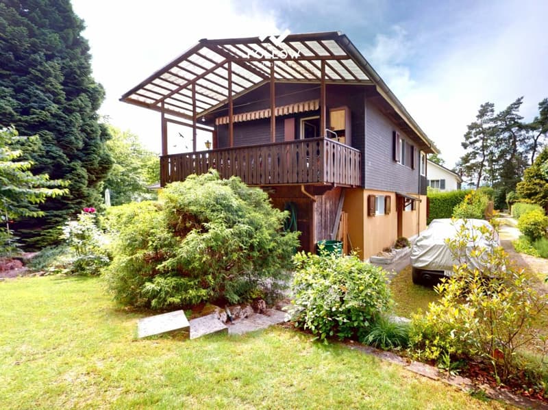 Gepflegtes Wohnhaus mit Umschwung und Ausbaupotential an ruhiger Lage am Neuenburgersee (2)