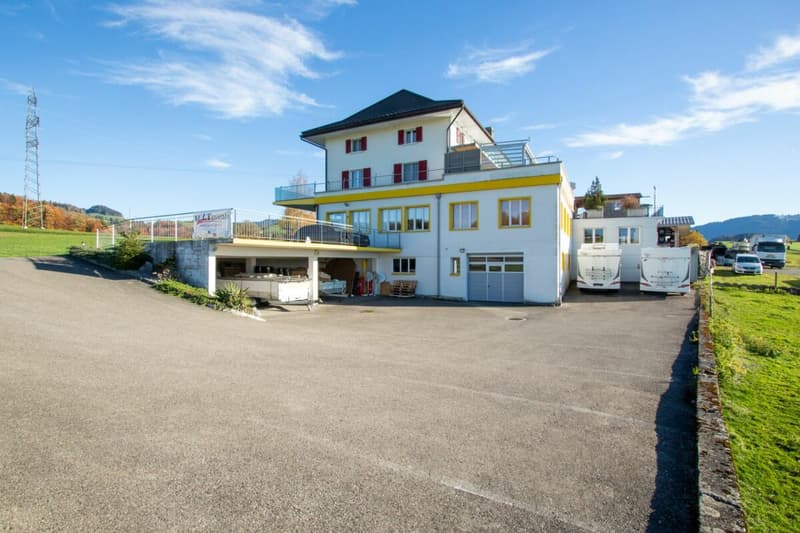 Charmante Wohnhaushälfte mit Werkstatt und Alpenpanorama (17)
