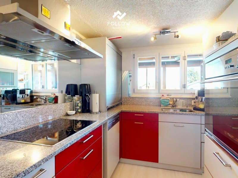 Familienfreundliches Wohnhaus mit 2 Wohnungen, grossem Garten, viel Platz und Ausbaupotential (2)