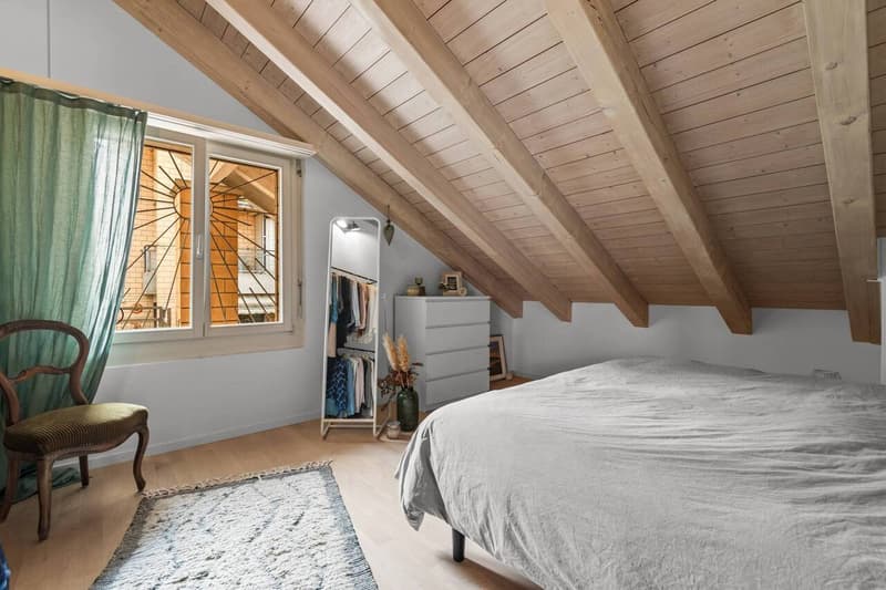 Charmante Dachwohnung an stadtnaher und sonniger Lage! (11)
