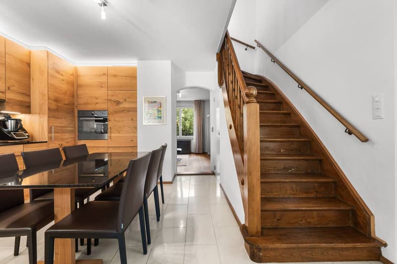Maison de rang familiale dans un quartier calme et bien desservi (4)