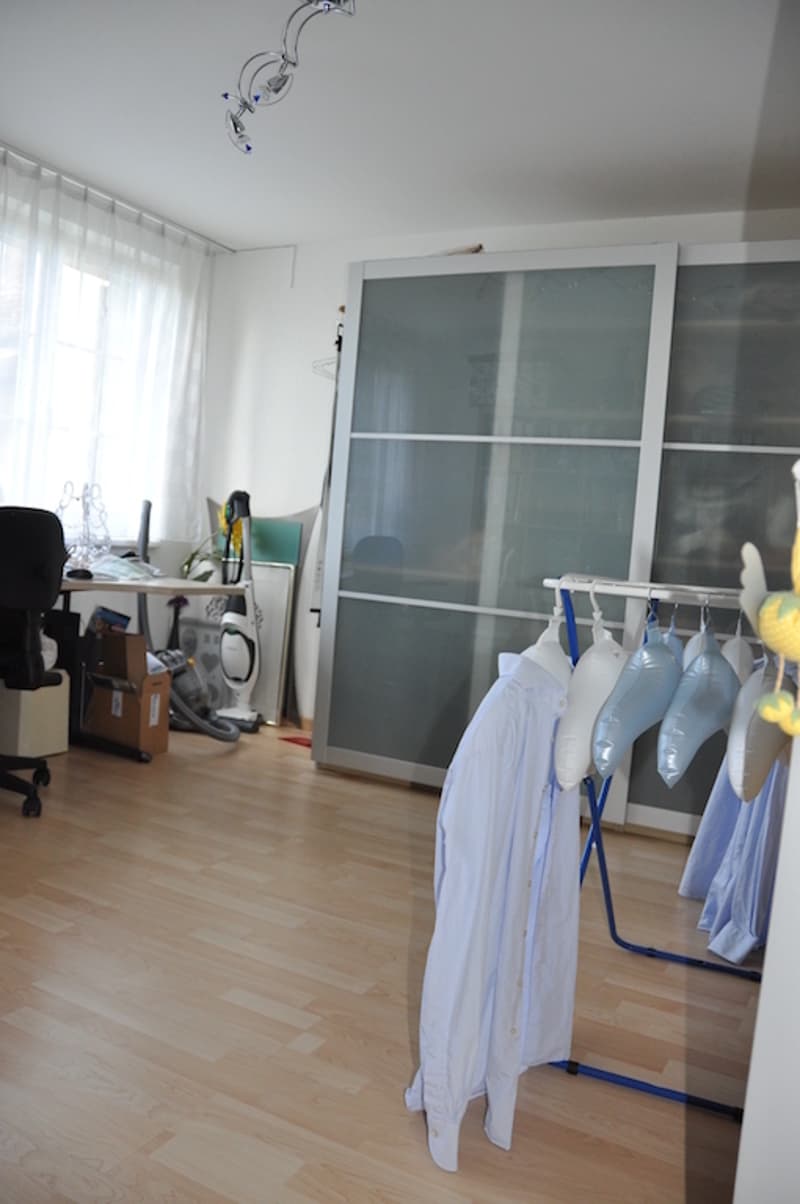4,5 - Appartamento con balcone coperto nel centro del villaggio di Seltisberg! (9)