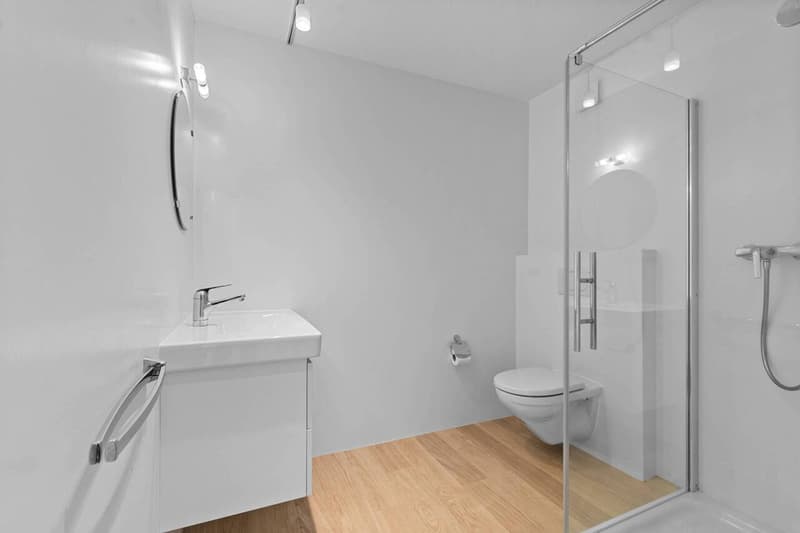 Bright and airy maisonette apartment in an idyllic location with a balcony! (6)