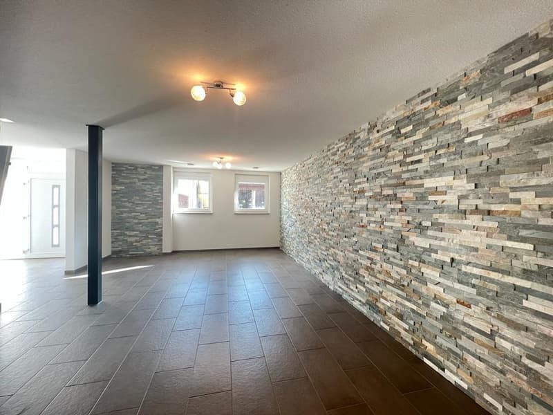 3.5-Zimmerwohnung mit viel Platz in Eiken! (2)