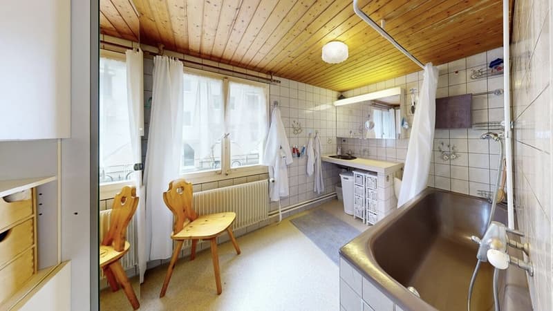 Charmante 4.5-Zimmer-Duplexwohnung mit Terrasse (9)