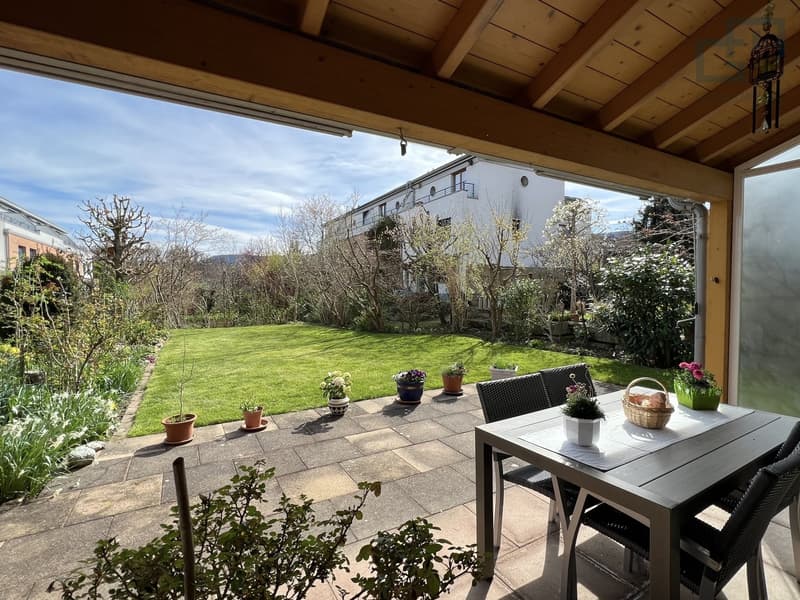 Casa a schiera soleggiata con bel giardino! (2)