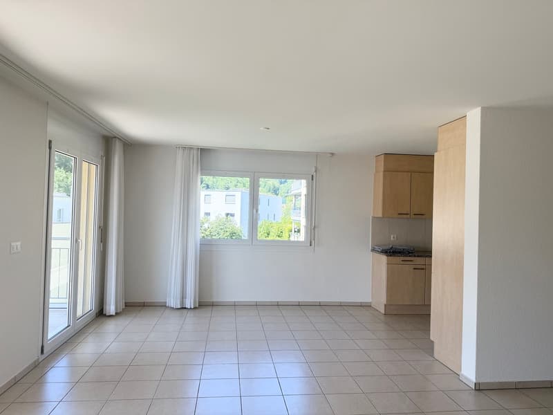 APPARTAMENTO 4,5 LOCALI CON BALCONE SPazioso E LOCALI DI DEPOSITO POLIVALENTI (5)