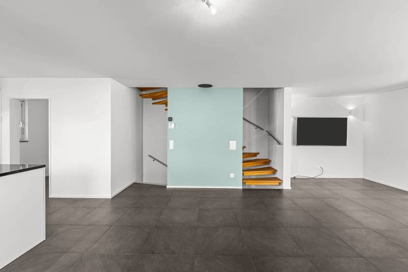 Casa a due famiglie in una posizione tranquilla e familiare! (5)
