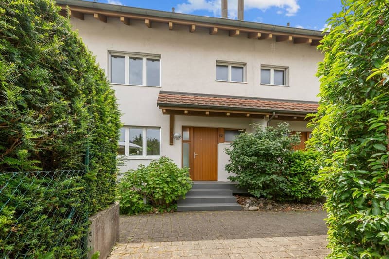 Maison de rang familial amical dans un emplacement bien desservi ! (11)