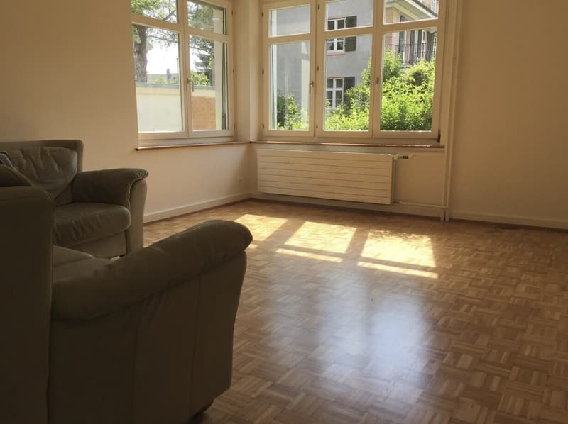Appartement attractif 3.5 pièces avec balcon dans un emplacement calme (1)