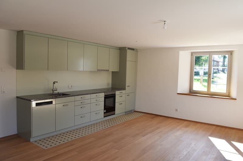 Neuwertige 2.5 - Zimmer Erdgeschosswohnung in Rünenberg! (1)