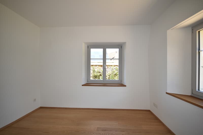 Neuwertige 2.5 - Zimmer Erdgeschosswohnung in Rünenberg! (3)