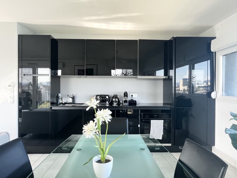 "Traumwohnung - atemberaubende Aussicht ins Dreiländereck/ Rheinhafen Basel,CH / Weil,D / Huningue,F" (5)