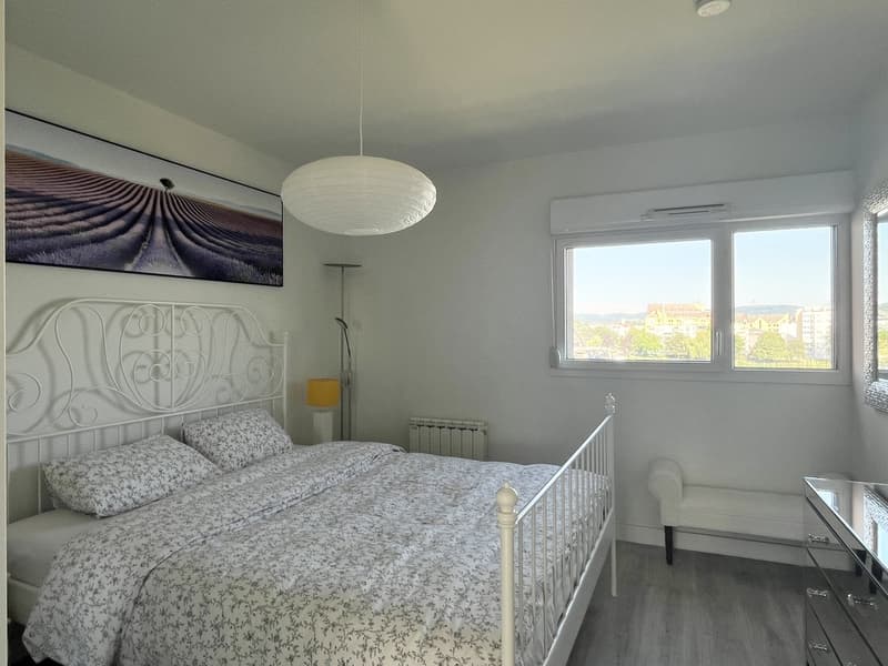 "Traumwohnung - atemberaubende Aussicht ins Dreiländereck/ Rheinhafen Basel,CH / Weil,D / Huningue,F" (10)