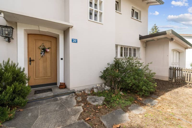 Freistehendes Einfamilienhaus in grüner Umgebung (11)