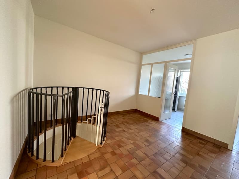 Attraktive 3.5-Zimmer-Duplexwohnung mit zwei Balkonen! (2)