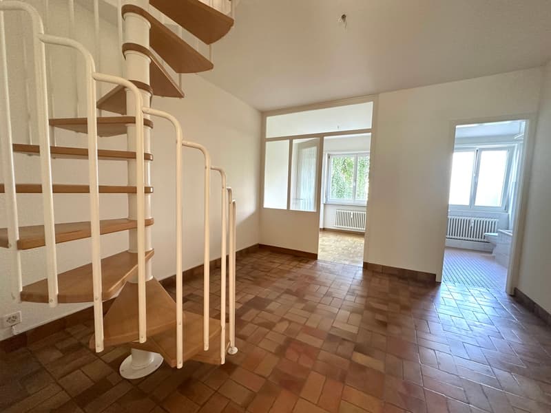 Attraktive 3.5-Zimmer-Duplexwohnung mit zwei Balkonen! (8)