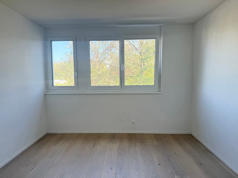 Neuwertiges Reiheneckhaus in Reinach! (8)